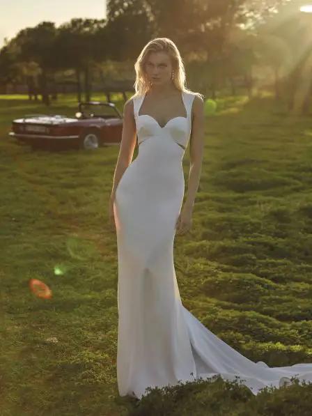Tips for Selecting the Right Fabric for Your Bridal Dress Image