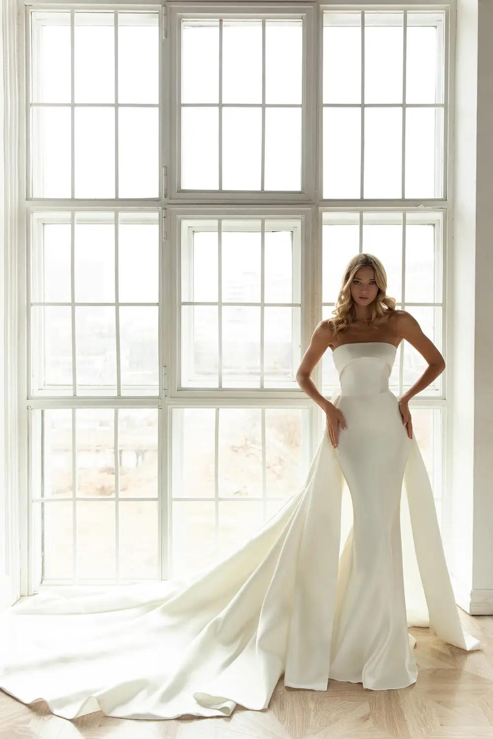 Eva Lendel: A Bridal Maestro Redefining Elegance in 2024 Image