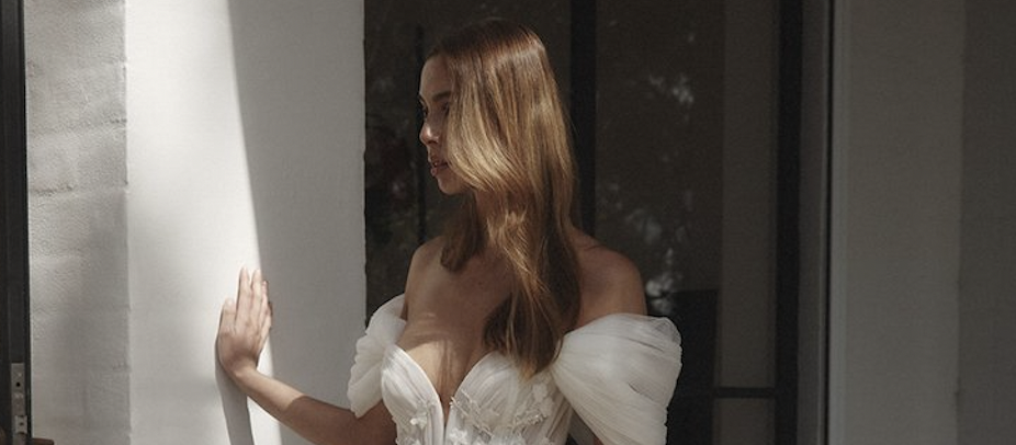 Fall in Love: Seasonal-Inspired Embellishments in Fall 2023 Wedding Dresses Image