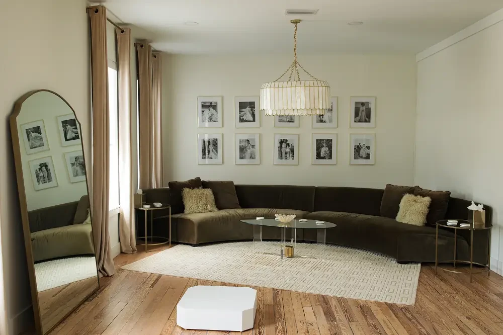 Gallery Image #slidesGrid4