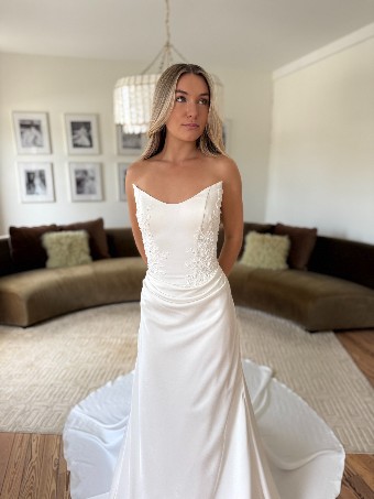 Joli Collection Style #Evelina #3 Ivory thumbnail