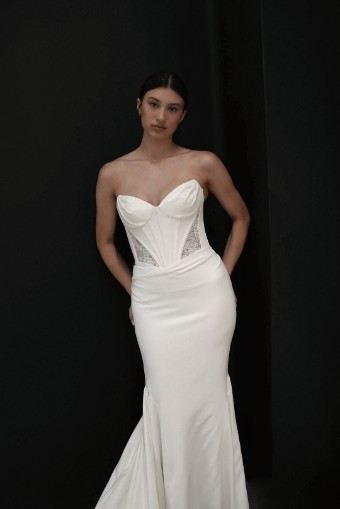 Colby John Page 6 #0 default IV/NUDE thumbnail