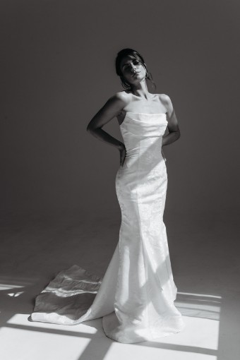 Serene Iris #2 Ivory thumbnail