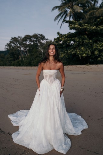 Alena Leena Jacaranda-White Carnation Crushed Organza #0 default Ivory thumbnail