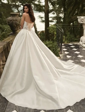 Enzoani Wanda #1 default Ivory thumbnail