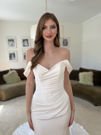 Joli Collection Margret #2 default Ivory thumbnail