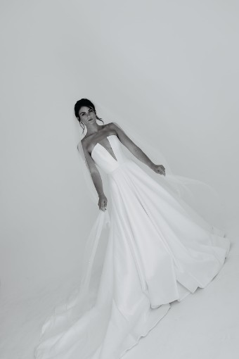 Colby John Chloe #0 default Ivory/Nude thumbnail