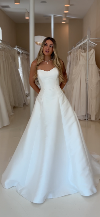 Pronovias Cammi #1 Off White thumbnail