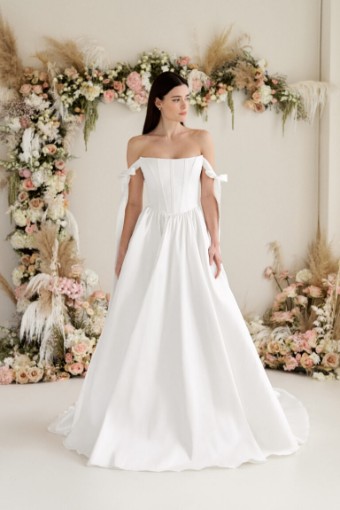 Truvelle Dahlia with bow straps #0 default Ivory thumbnail